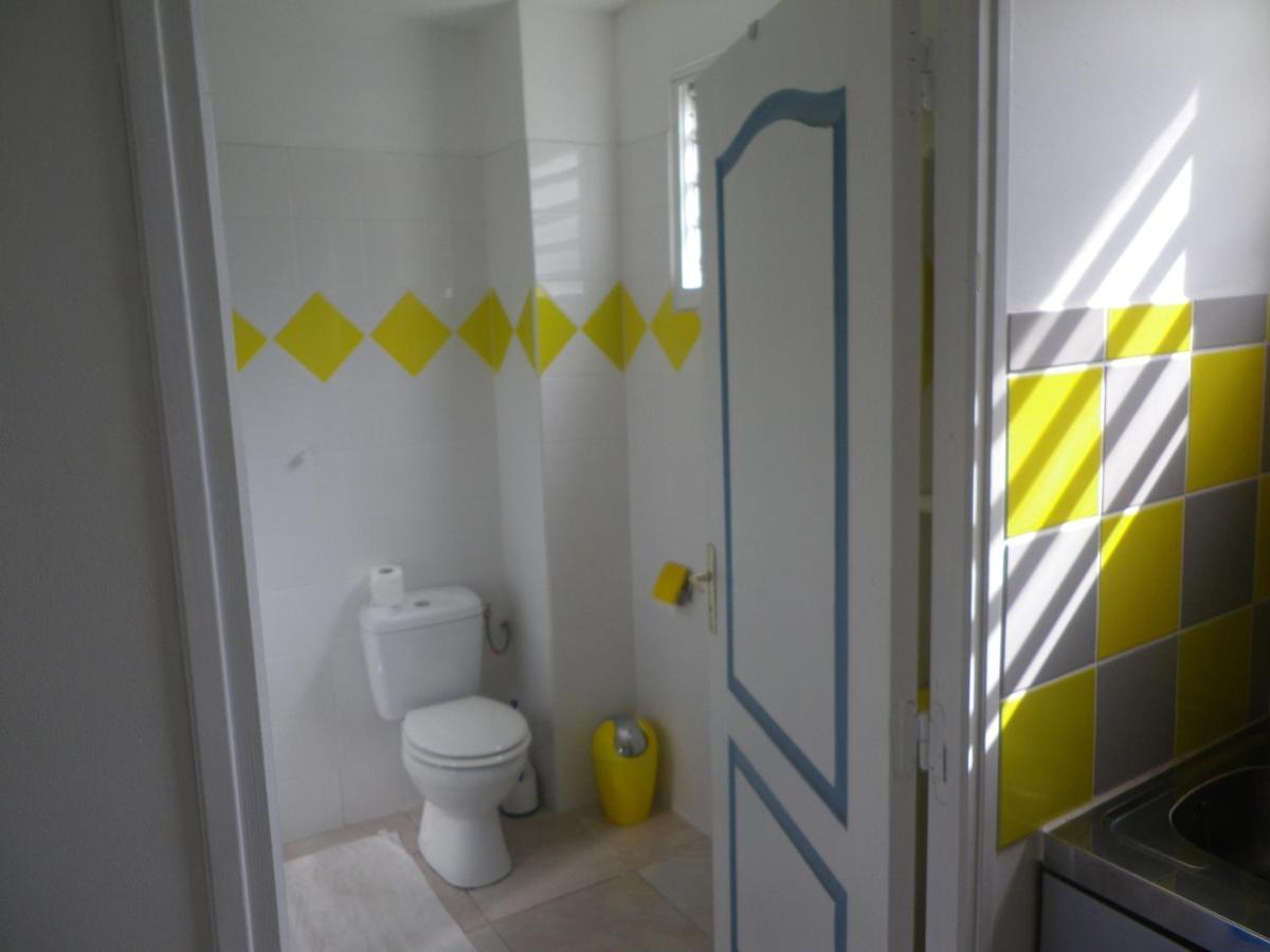 Immeuble Nebot Apartment Grand-Bourg  Luaran gambar
